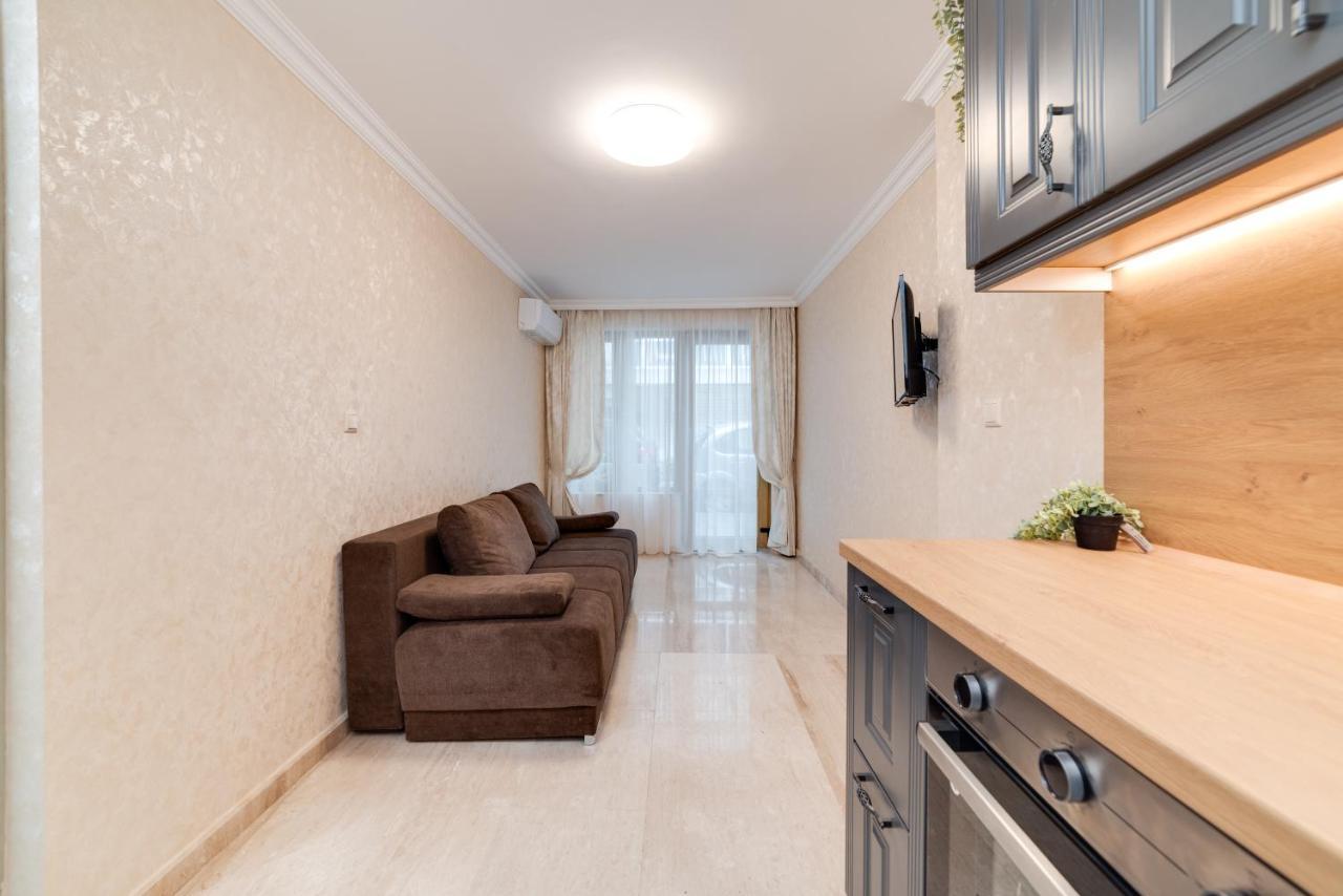 Deluxe And Central Garden Apartment Varna Exteriér fotografie